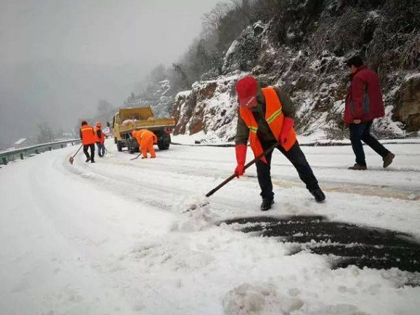 蒸汽模块炉如何给道路除冰!